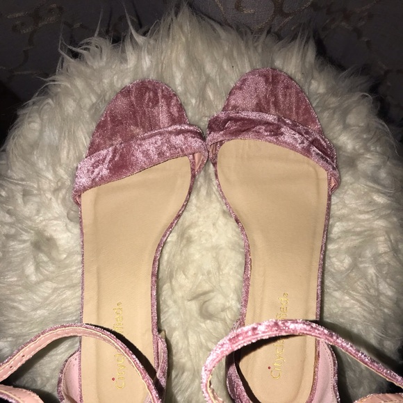 Ladies sandals - Picture 2 of 5